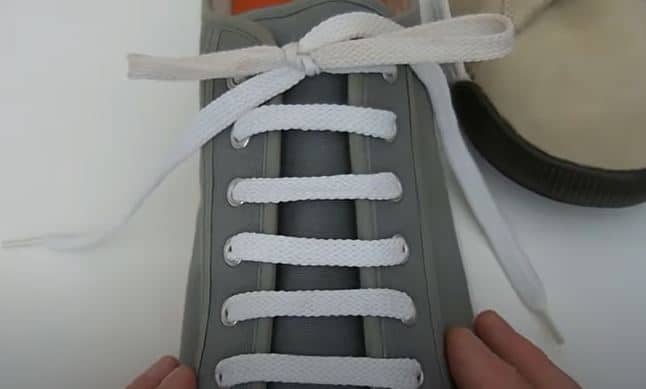 Straight Easy Lacing
